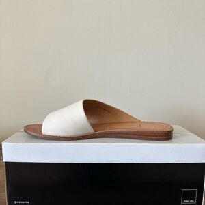 Dolce Vita Ivory Stella Slides